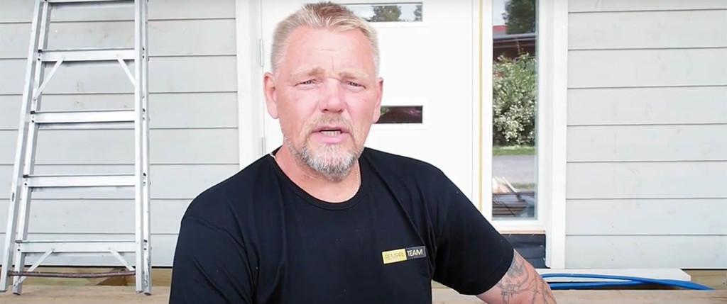Eezy kevytyrittäjä Jukka Mäkynen, rakennusmies, kirvesmies
